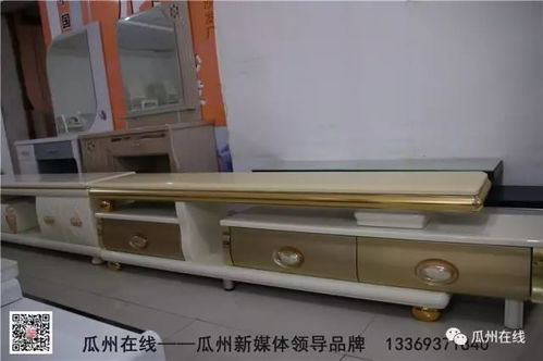 雙節(jié)同慶 實(shí)木家具城買滿3000元即贈(zèng)精美床上四件套，木材剝皮機(jī)成工藝保障